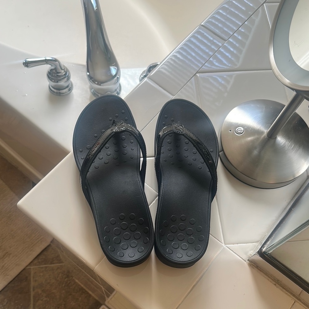Stylish Black Women's Flip Flops